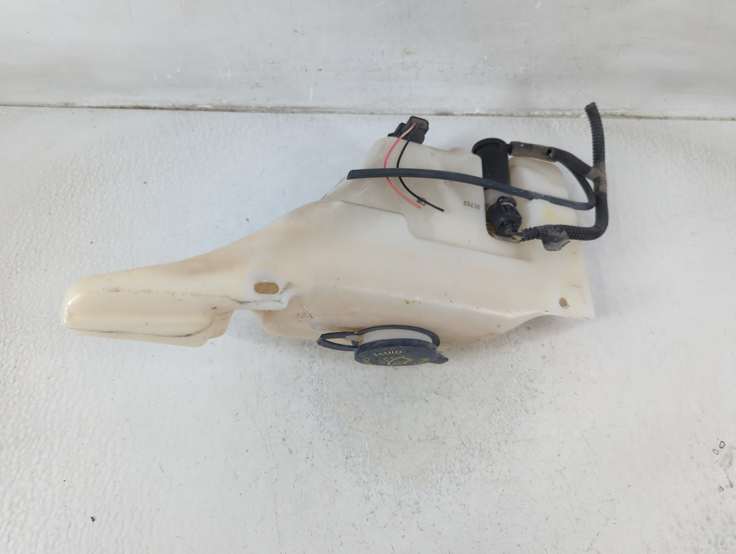 2000 Mercury Grand Marquis Windshield Washer Fluid Reservoir Bottle Oem - Oemusedautoparts1.com