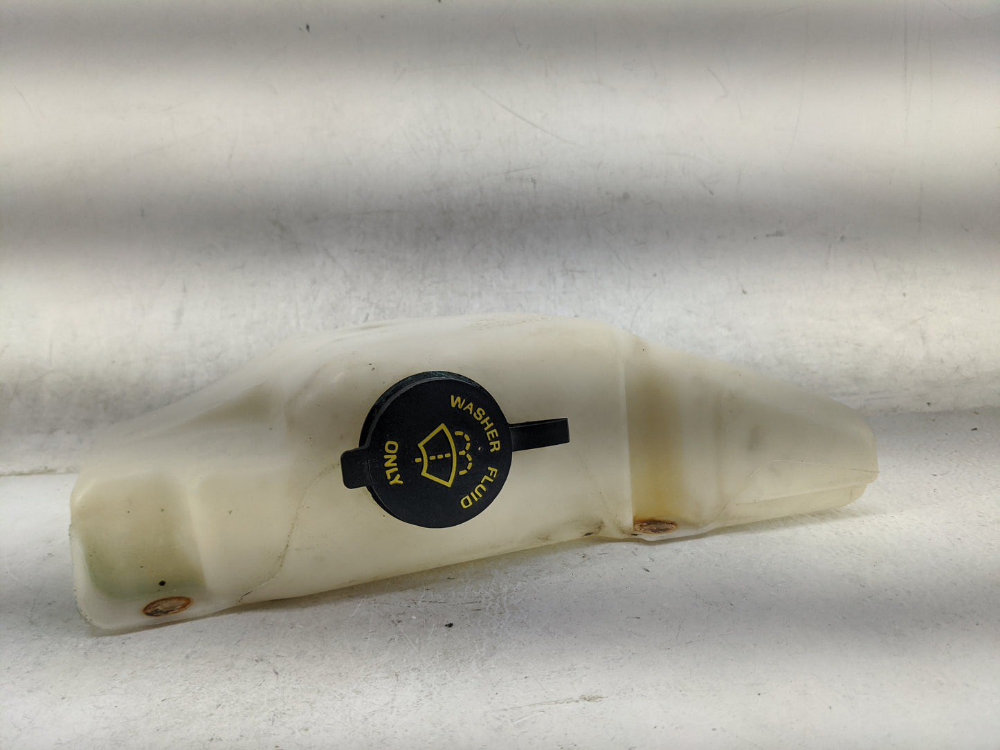 2003 Grand Marquis Radiator Coolant Overflow Expansion Tank Bottle - Oemusedautoparts1.com