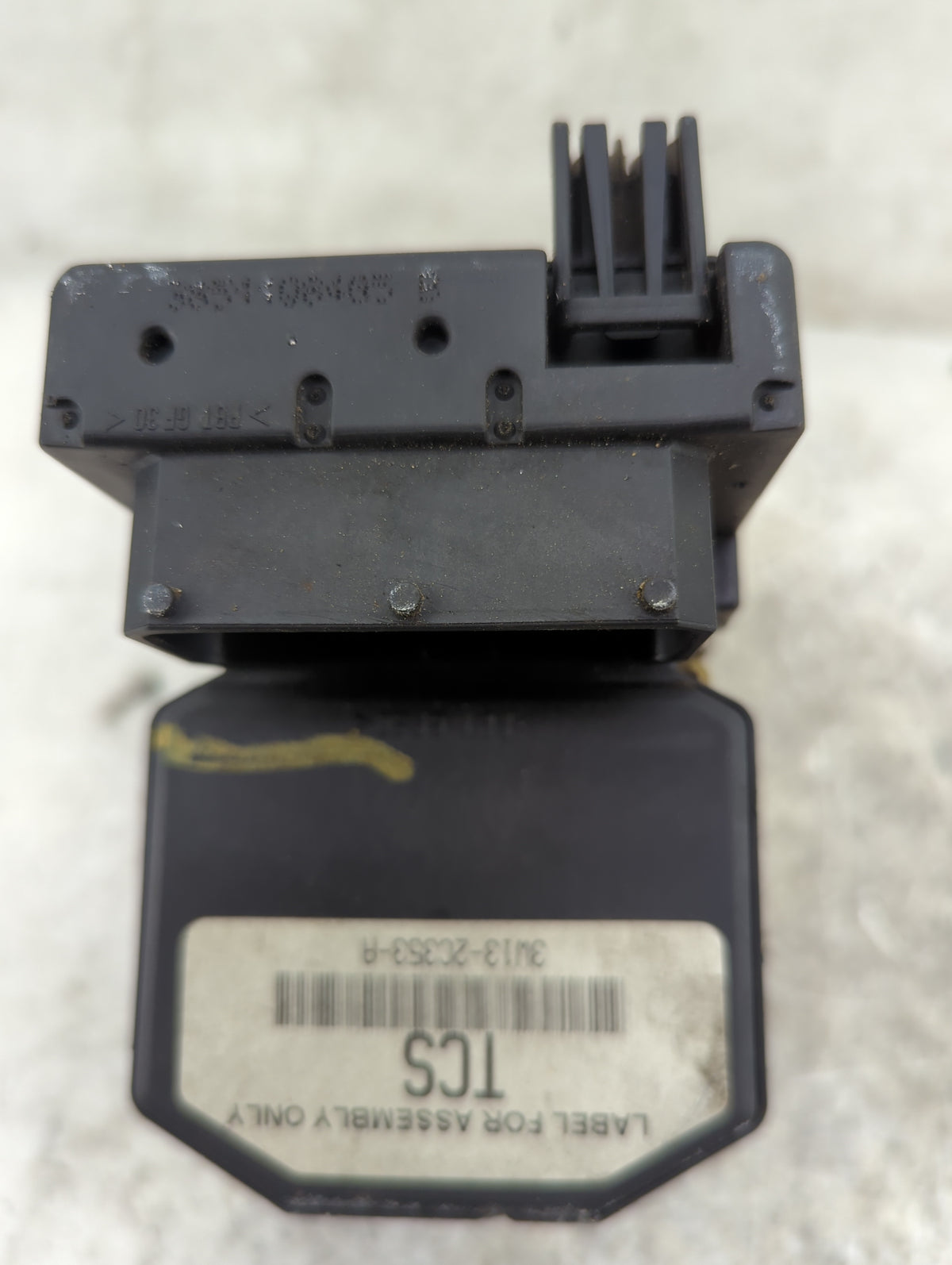 2003 Mercury Grand Marquis ABS Pump Control Module Replacement P/N:0265225468003 50238556980 9 Fits OEM Used Auto Parts - Oe