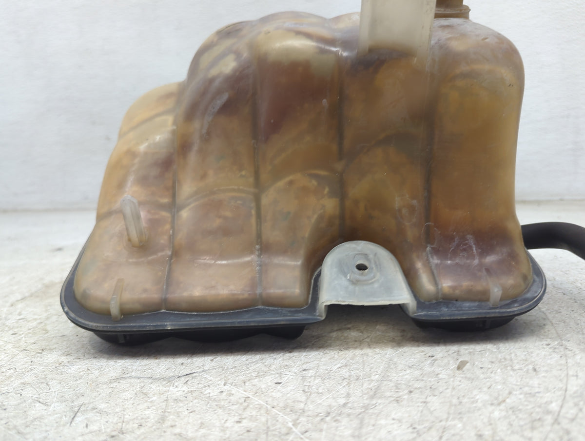 Mercury Grand Marquis Radiator Coolant Overflow Expansion Tank Bottle 1498778 - Oemusedautoparts1.com