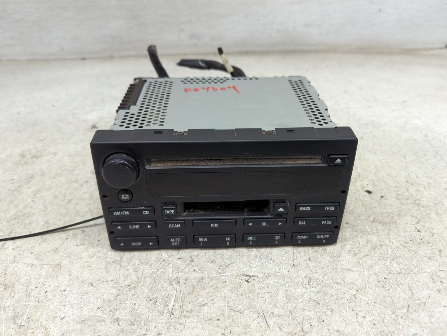 2003-2005 Mercury Grand Marquis Radio AM FM Cd Player Receiver Replacement P/N:3W7T-18C868 Fits Fits 2003 2004 2005 2006 200