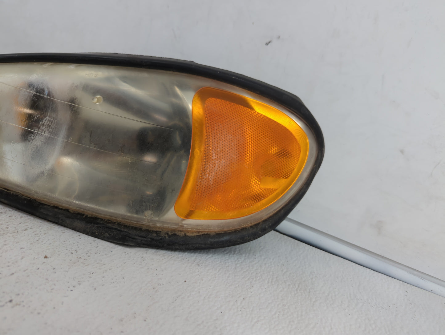 2003-2004 Mercury Grand Marquis Driver Left Oem Head Light Headlight Lamp - Oemusedautoparts1.com