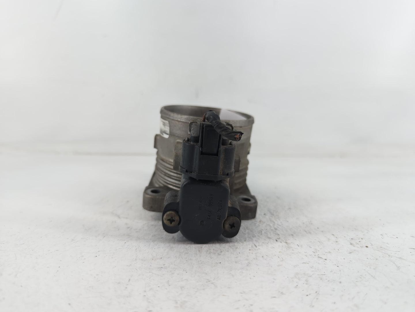 1998-2004 Mercury Grand Marquis Throttle Body P/N:A8 2L07A F4SF 9B989 Fits Fits 1998 1999 2000 2001 2002 2003 2004 OEM Used 
