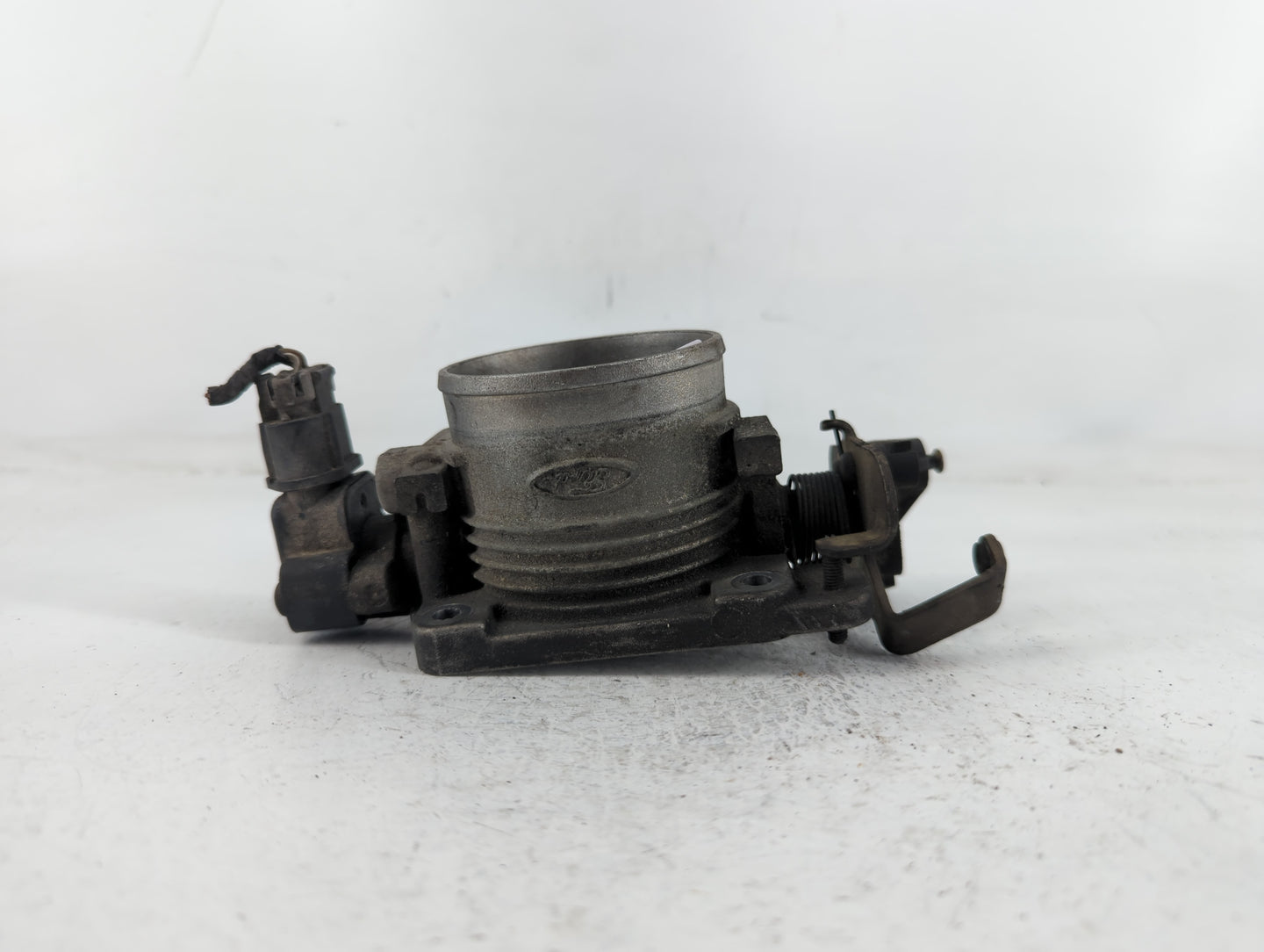 1998-2004 Mercury Grand Marquis Throttle Body P/N:A8 2L07A F4SF 9B989 Fits Fits 1998 1999 2000 2001 2002 2003 2004 OEM Used 
