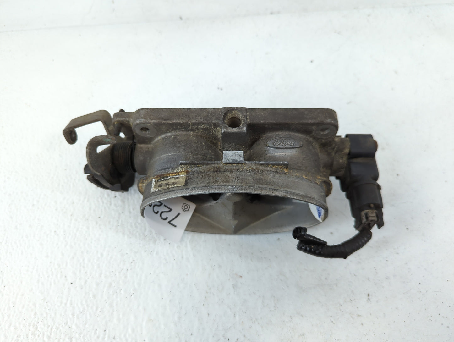 2003-2004 Mercury Marauder Throttle Body Fits Fits 2003 2004 OEM Used Auto Parts - Oemusedautoparts1.com
