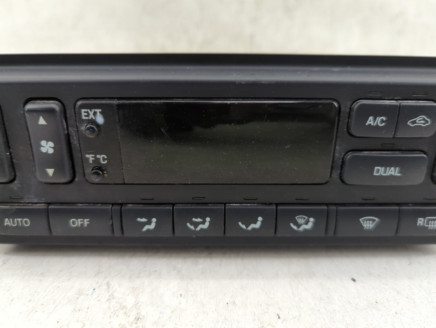 2002-2003 Mercury Mountaineer Climate Control Module Temperature AC/Heater Replacement P/N:2L24-18C612-AA Fits Fits 2002 200