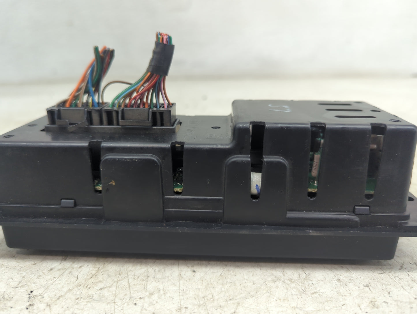 2002-2003 Mercury Mountaineer Climate Control Module Temperature AC/Heater Replacement Fits Fits 2002 2003 OEM Used Auto Par