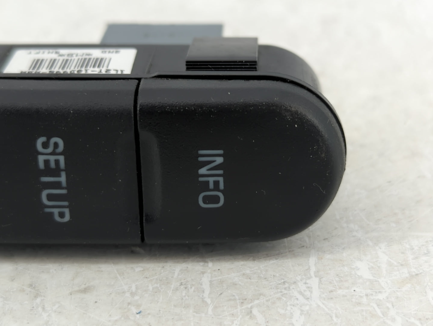 2019 Chevrolet Equinox OnStar Interface Communication Control Module OEM - Oemusedautoparts1.com