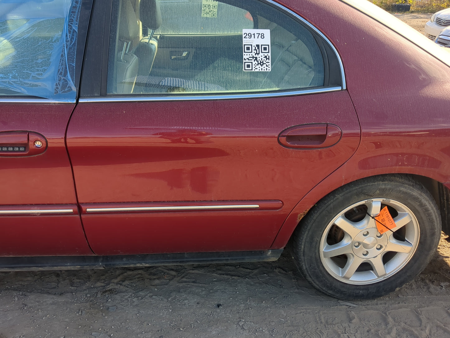2000-2005 Mercury Sable Driver Rear Door Oem - Oemusedautoparts1.com