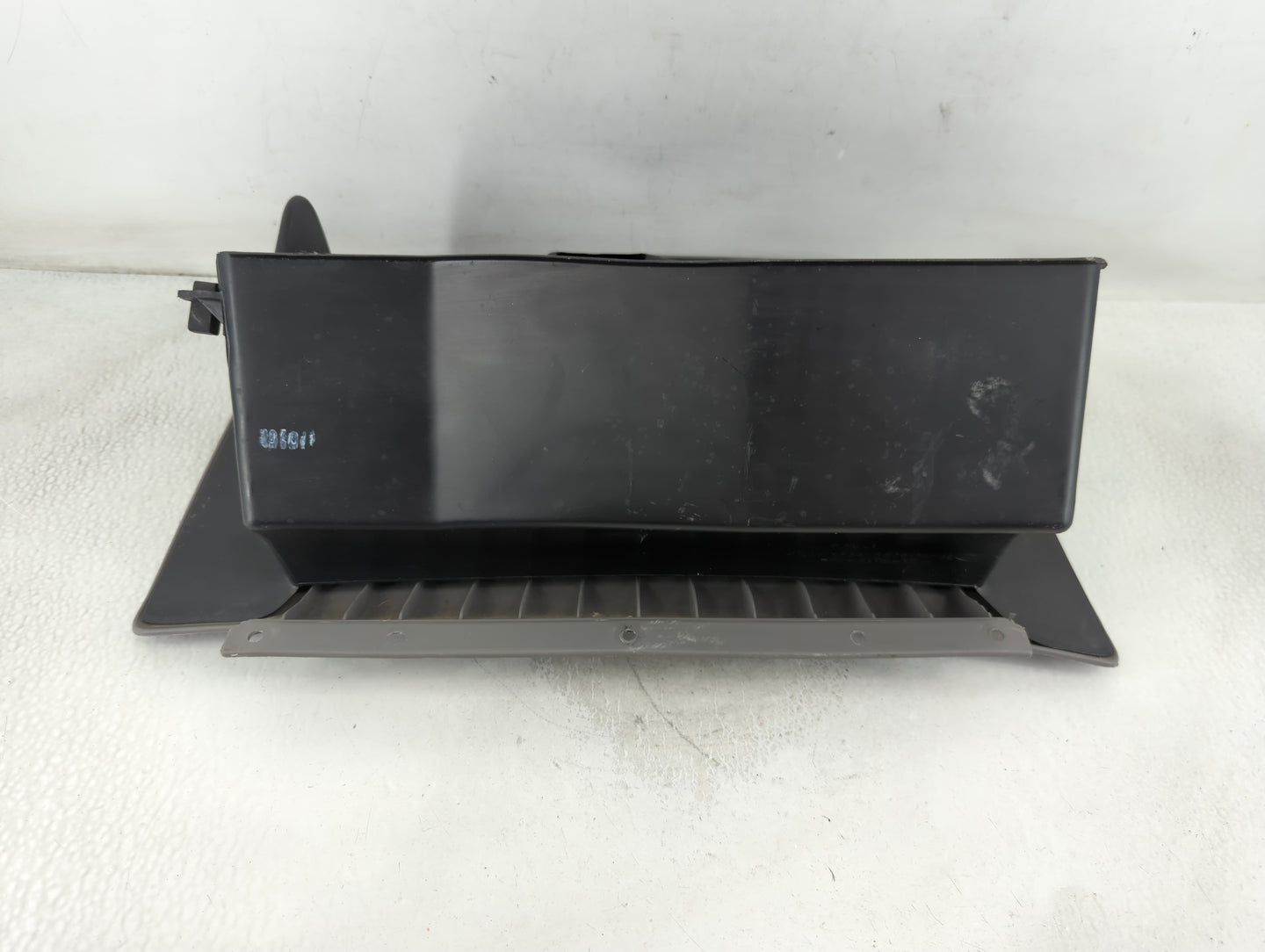 2003 Mercury Sable Passenger Glove Box Door Storage Compartment 794625 - Oemusedautoparts1.com