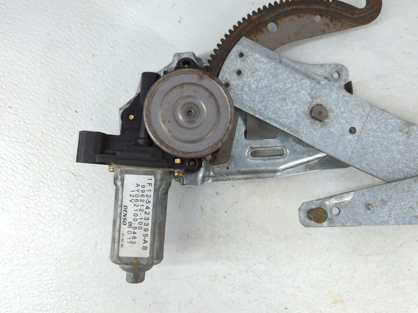 1996-2005 Mercury Sable Window Regulator Passenger Front 851597 - Oemusedautoparts1.com