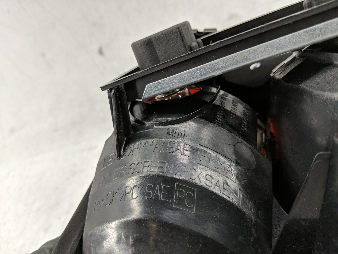 2003 Mini Cooper Tail Light Assembly Passenger Right OEM Fits OEM Used Auto Parts - Oemusedautoparts1.com
