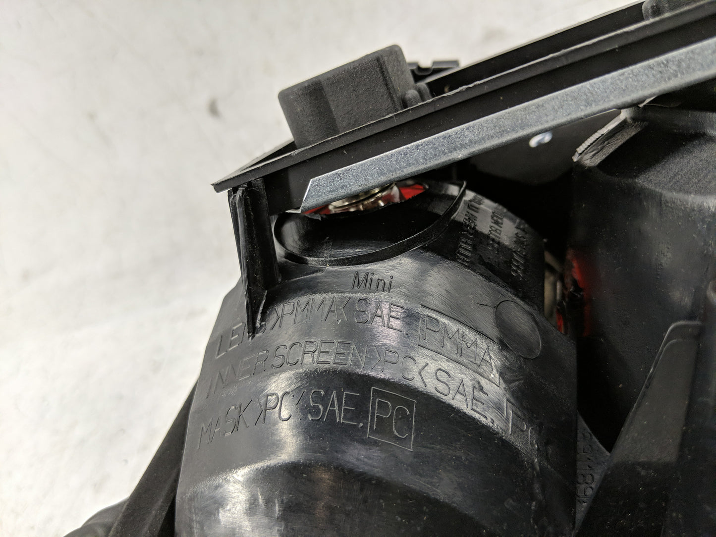 2003 Mini Cooper Tail Light Assembly Passenger Right OEM Fits OEM Used Auto Parts - Oemusedautoparts1.com
