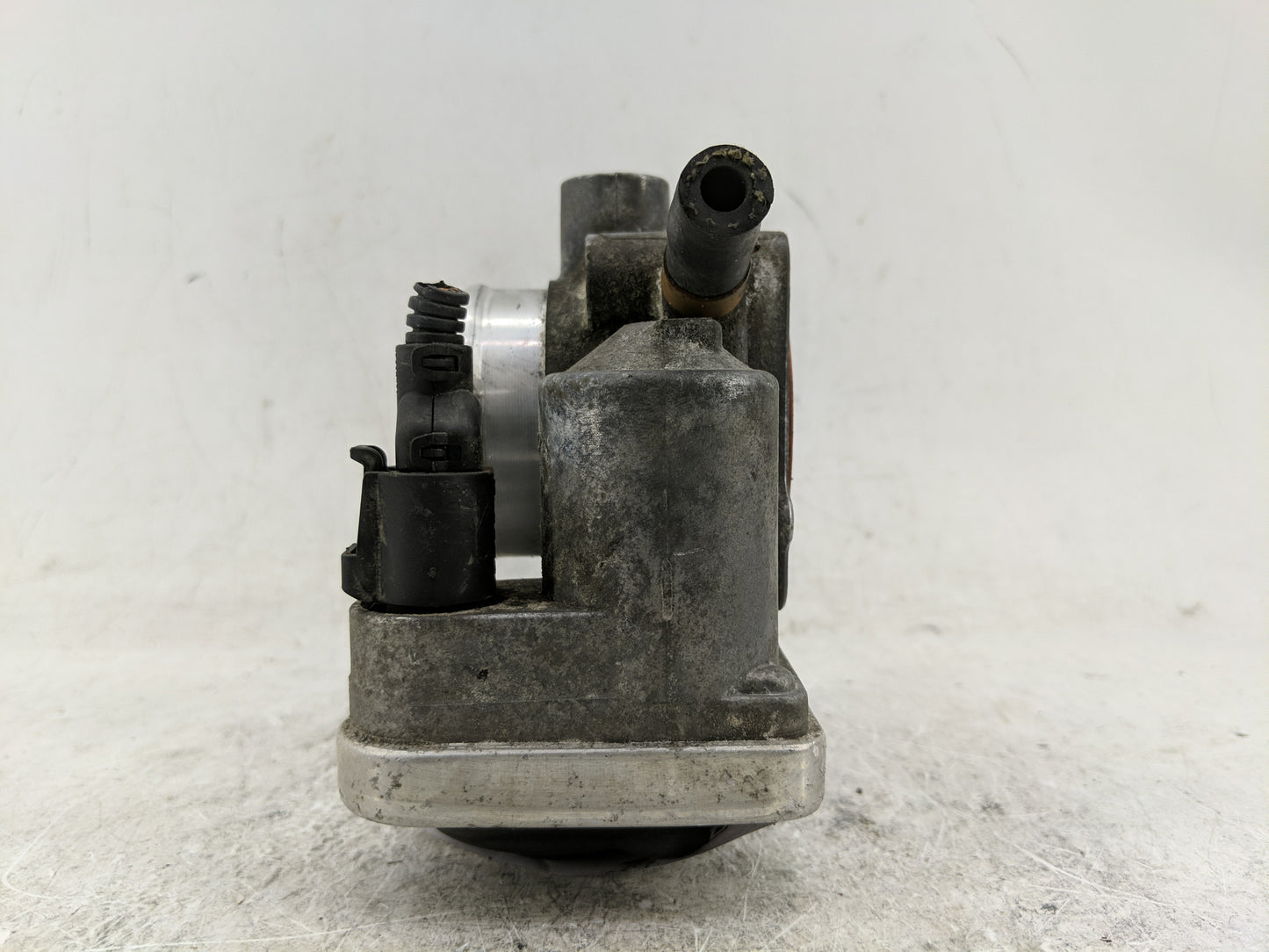 2003 Mini Cooper Throttle Body P/N:1354 7 509 043 Fits OEM Used Auto Parts - Oemusedautoparts1.com
