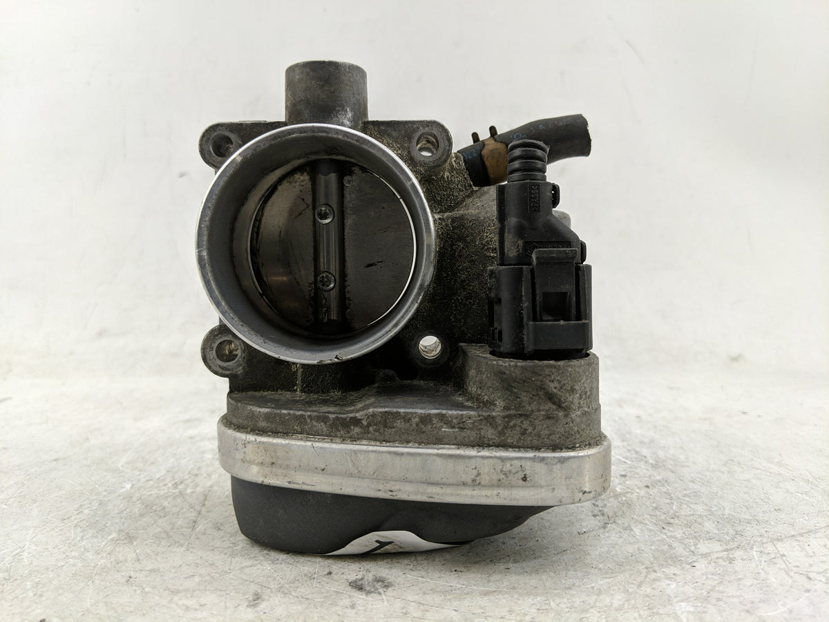 2002-2008 Mini Cooper Throttle Body P/N:1354 7 509 043 Fits Fits 2002 2003 2004 2005 2006 2007 2008 OEM Used Auto Parts - Oe