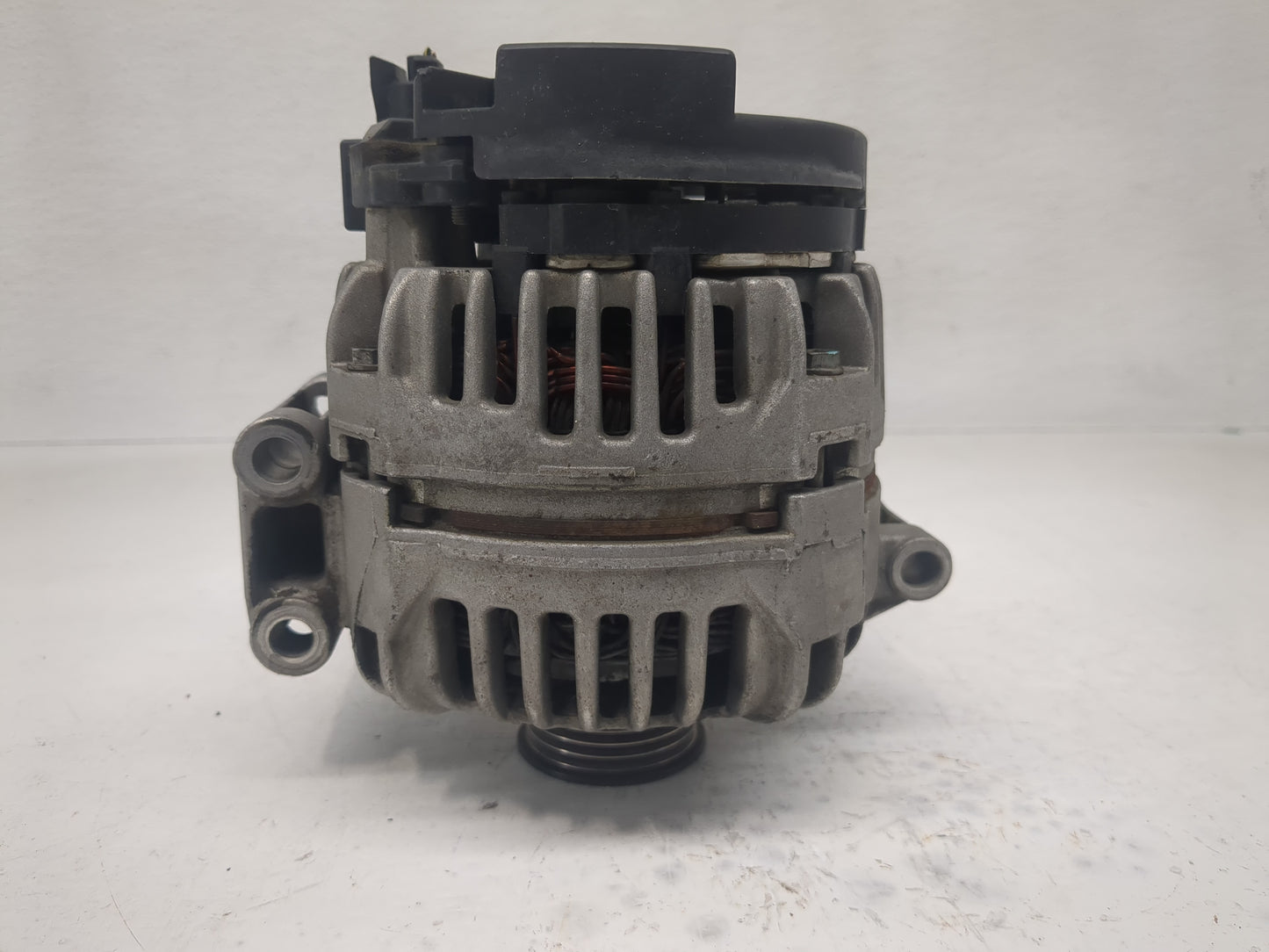 2003 Mini Cooper Alternator Replacement Generator Charging Assembly Engine OEM P/N:0 124 325 158 7559223-01 Fits OEM Used Au