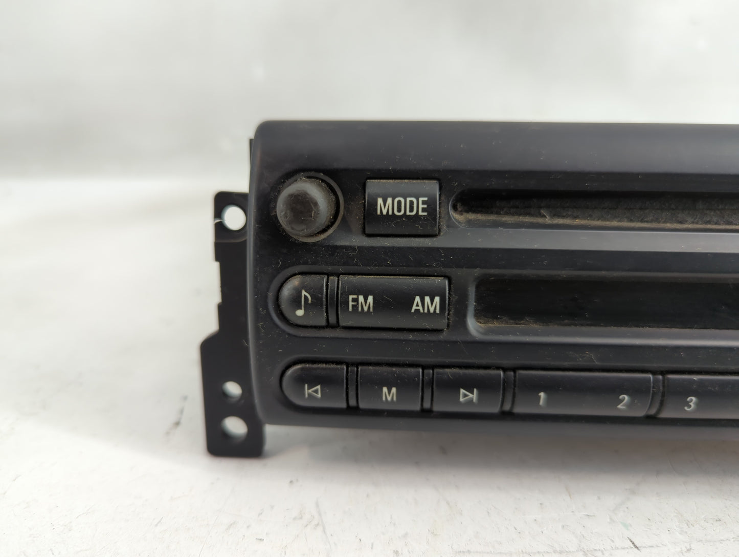 2003 Mini Cooper Radio AM FM Cd Player Receiver Replacement P/N:6 917 521 Fits OEM Used Auto Parts - Oemusedautoparts1.com