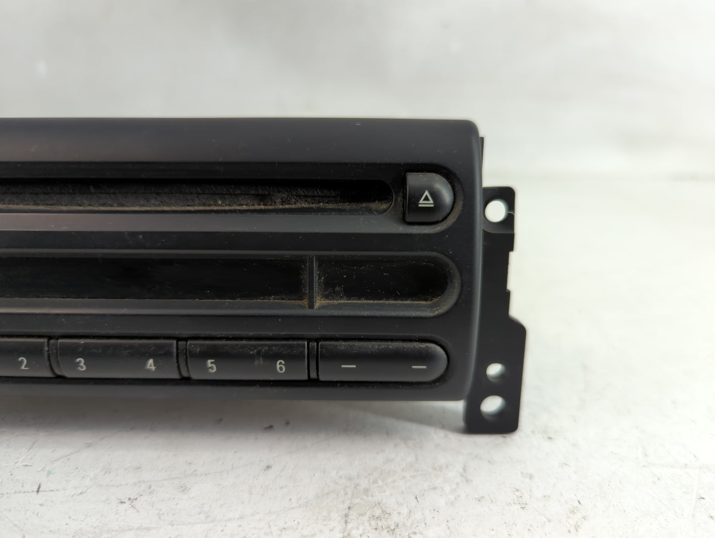 2003 Mini Cooper Radio AM FM Cd Player Receiver Replacement P/N:6 917 521 Fits OEM Used Auto Parts - Oemusedautoparts1.com