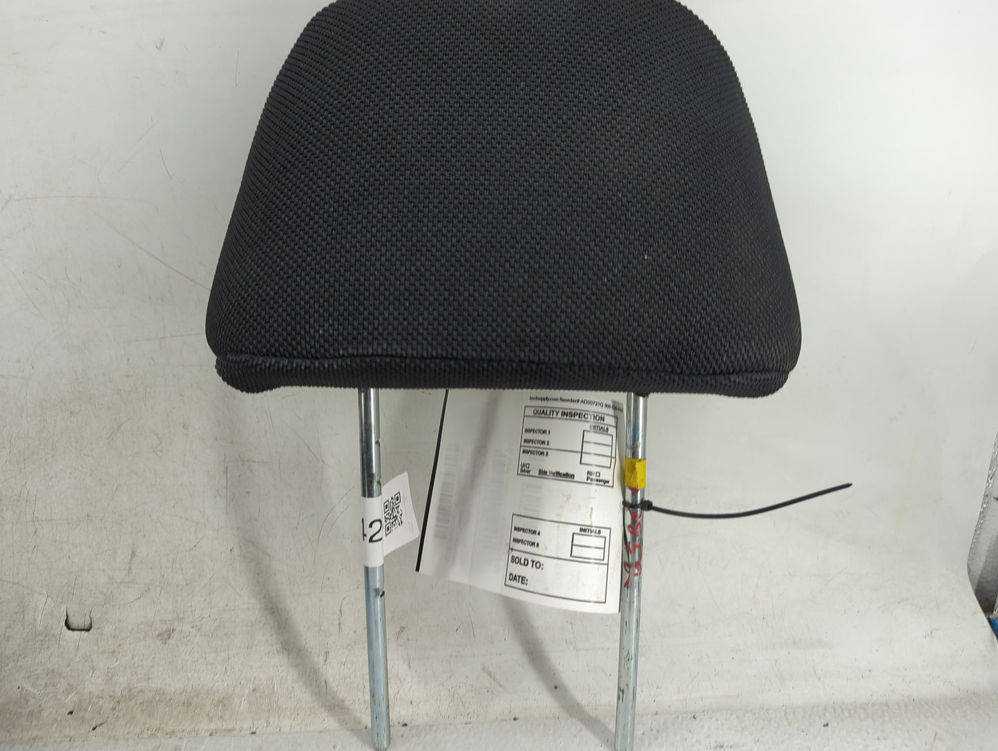 2003-2005 Mitsubishi Eclipse Headrest Head Rest Front Driver Passenger Seat Fits Fits 2003 2004 2005 OEM Used Auto Parts - O