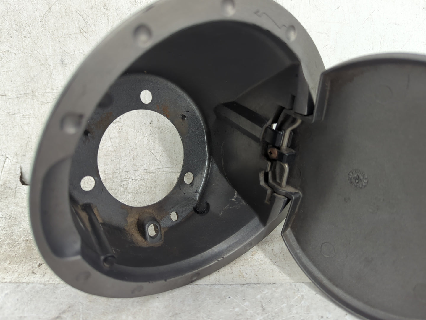 2003 Mitsubishi Eclipse Fuel Tank Door Lid Gas Tank Grey - Oemusedautoparts1.com