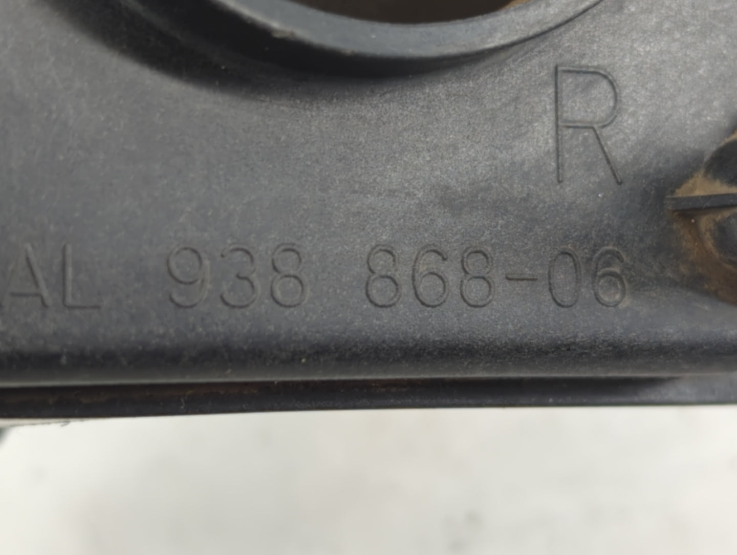 2002-2003 Mitsubishi Galant Passenger Right Oem Fog Light Lamp - Oemusedautoparts1.com