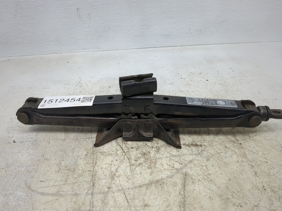2003 Mitsubishi Galant Spare Scissor Car Jack - Oemusedautoparts1.com