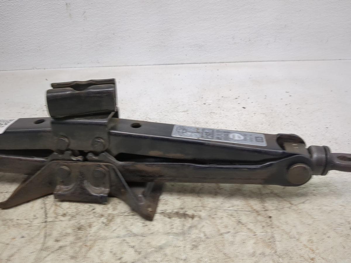 2003 Mitsubishi Galant Spare Scissor Car Jack - Oemusedautoparts1.com