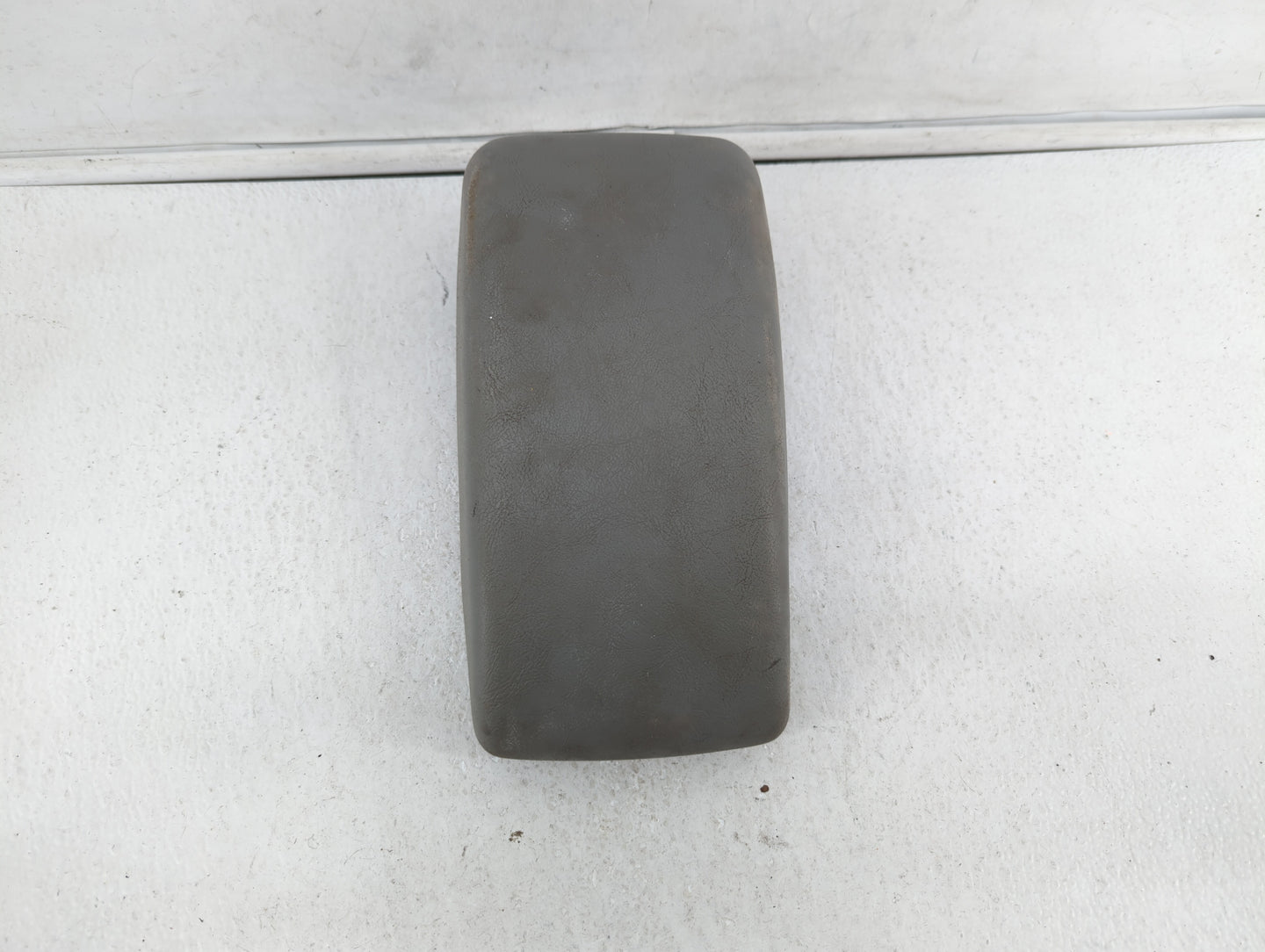 2000-2003 Mitsubishi Galant Overhead Roof Console Interior Dome Light - Oemusedautoparts1.com