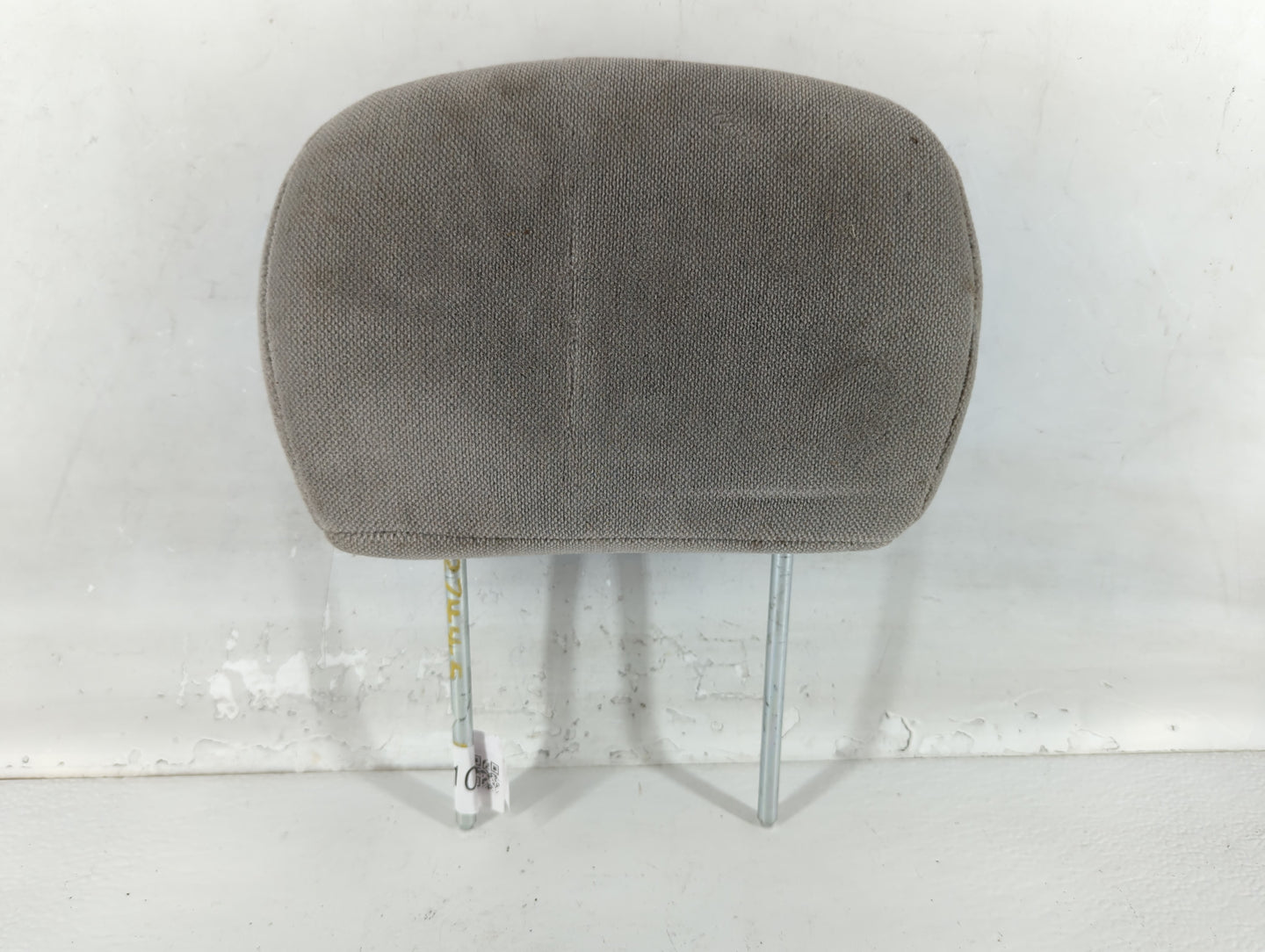 2002-2003 Mitsubishi Galant Headrest Head Rest Front Driver Passenger Seat Fits Fits 2002 2003 OEM Used Auto Parts - Oemused