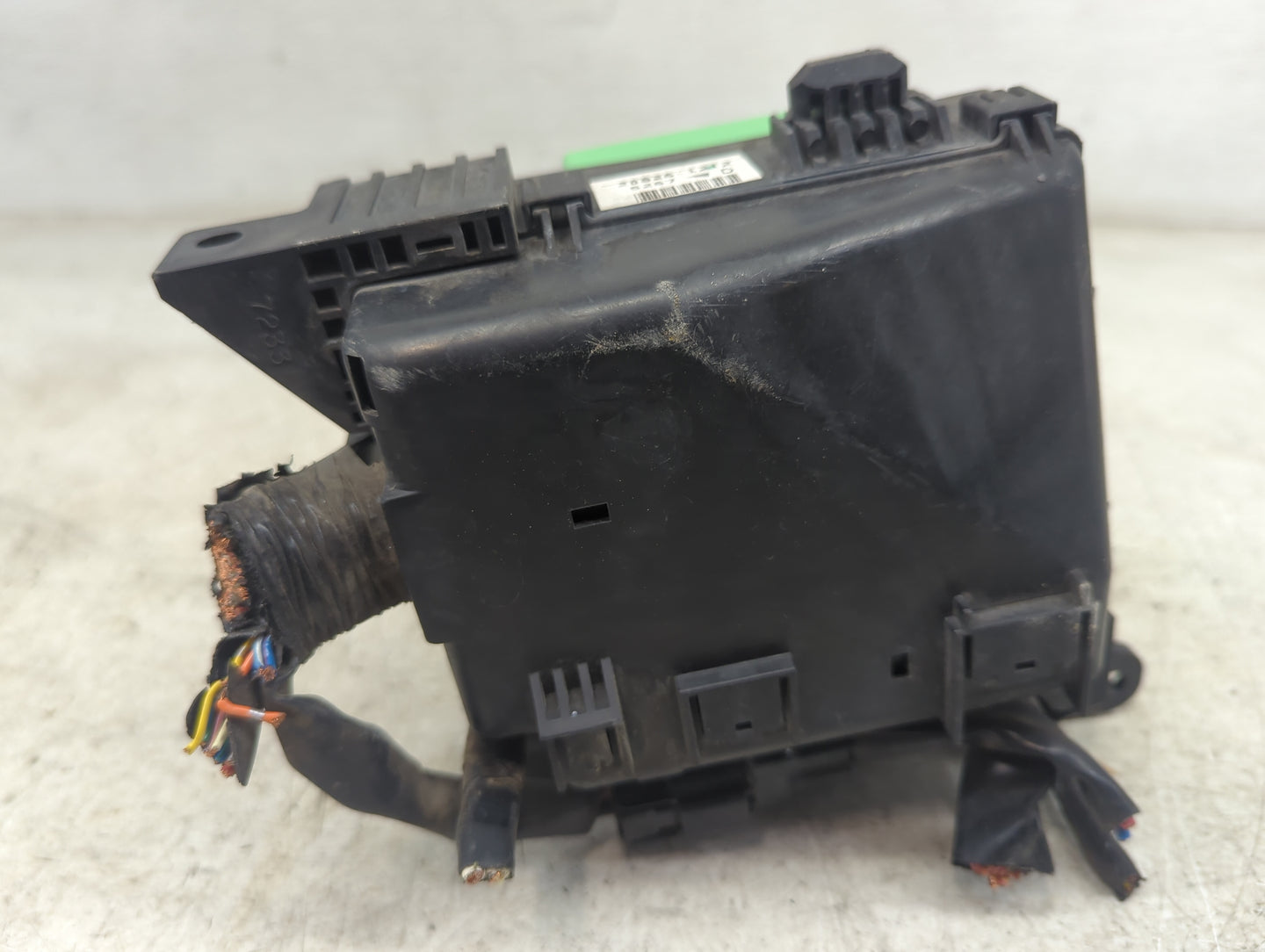 2003 Mitsubishi Lancer Fusebox Fuse Box Panel Relay Module P/N:MR515900 110600-0030 Fits OEM Used Auto Parts - Oemusedautopa
