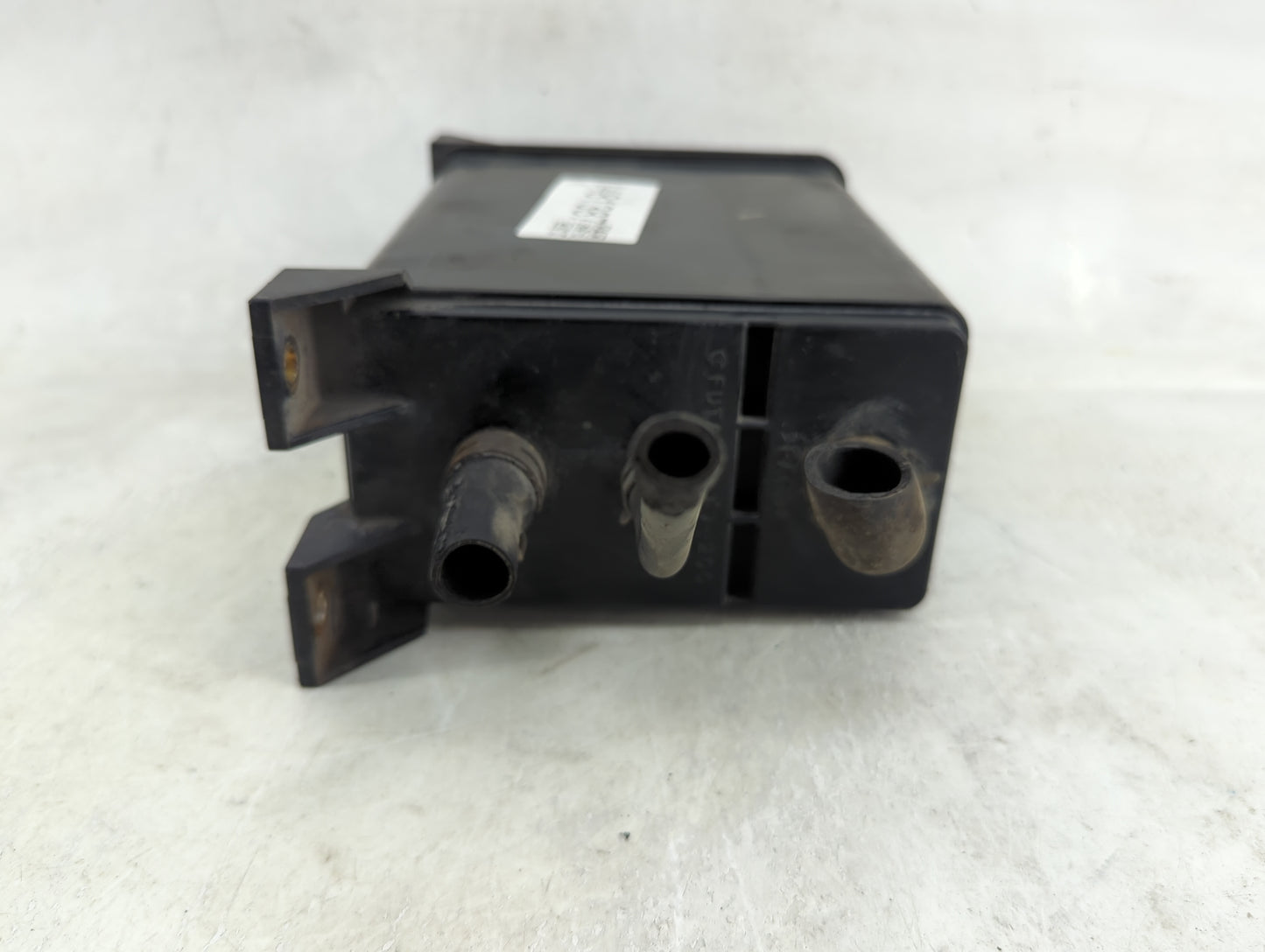 2003 Mitsubishi Lancer Fuel Vapor Charcoal Canister - Oemusedautoparts1.com