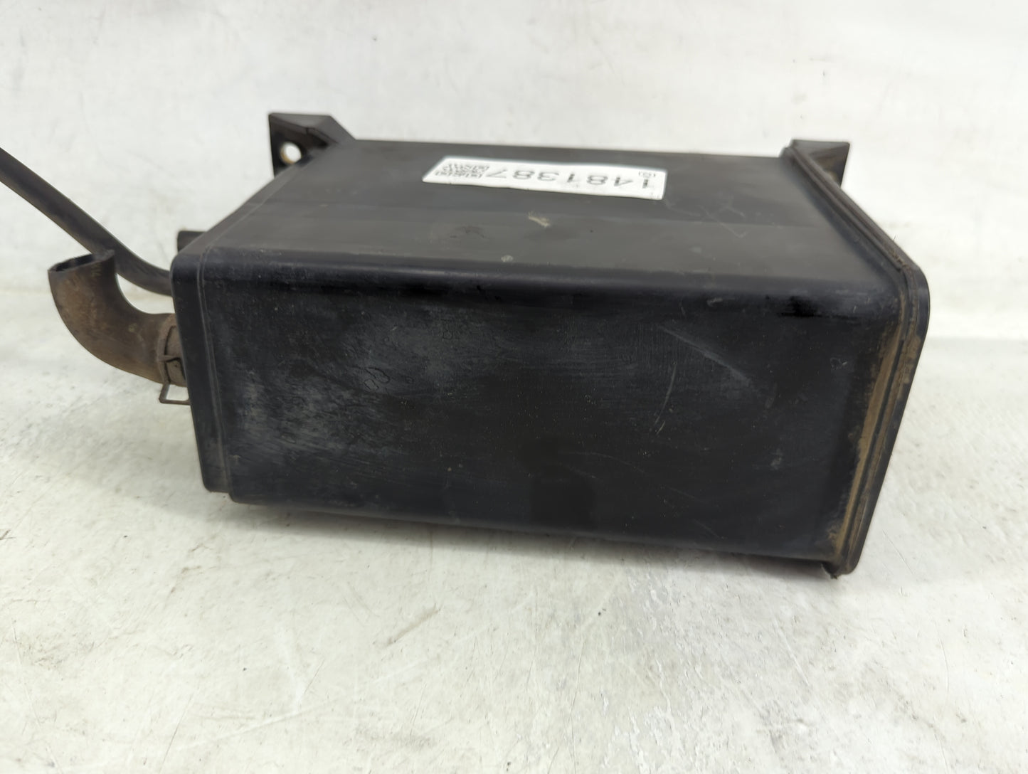 2003 Mitsubishi Lancer Fuel Vapor Charcoal Canister - Oemusedautoparts1.com