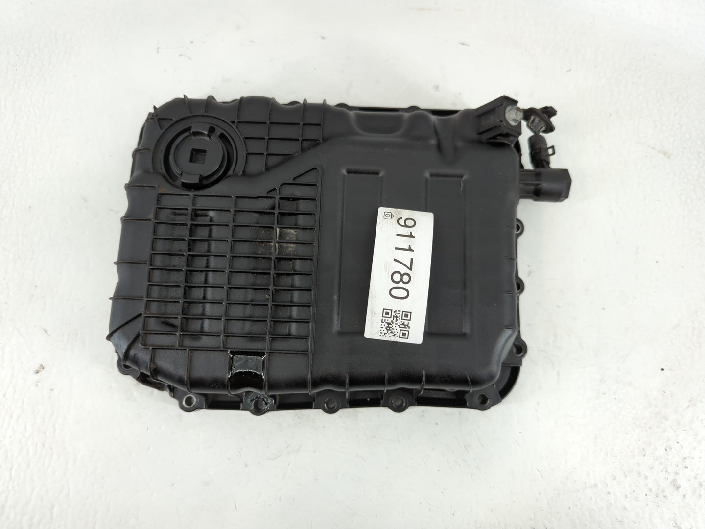 2003-2004 Mitsubishi Lancer Engine Oil Pan P/N:45280-26101 Fits Fits 2003 2004 OEM Used Auto Parts - Oemusedautoparts1.com