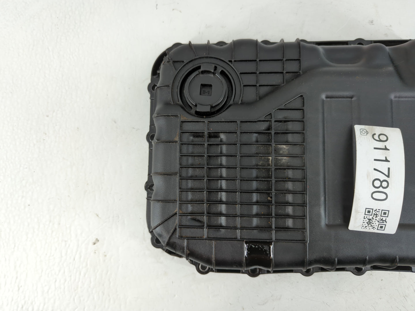 2003-2004 Mitsubishi Lancer Engine Oil Pan P/N:45280-26101 Fits Fits 2003 2004 OEM Used Auto Parts - Oemusedautoparts1.com