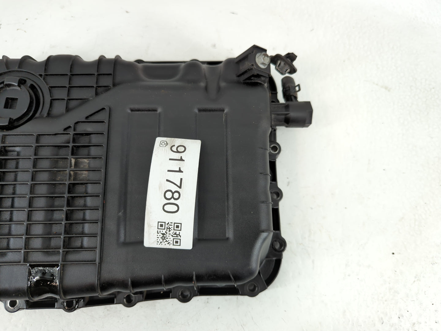 2003-2004 Mitsubishi Lancer Engine Oil Pan P/N:45280-26101 Fits Fits 2003 2004 OEM Used Auto Parts - Oemusedautoparts1.com