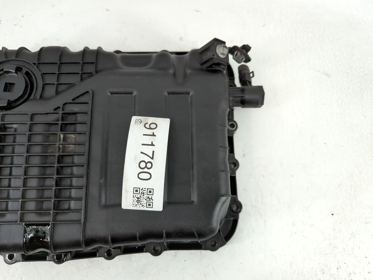 2003-2004 Mitsubishi Lancer Engine Oil Pan P/N:45280-26101 Fits Fits 2003 2004 OEM Used Auto Parts - Oemusedautoparts1.com