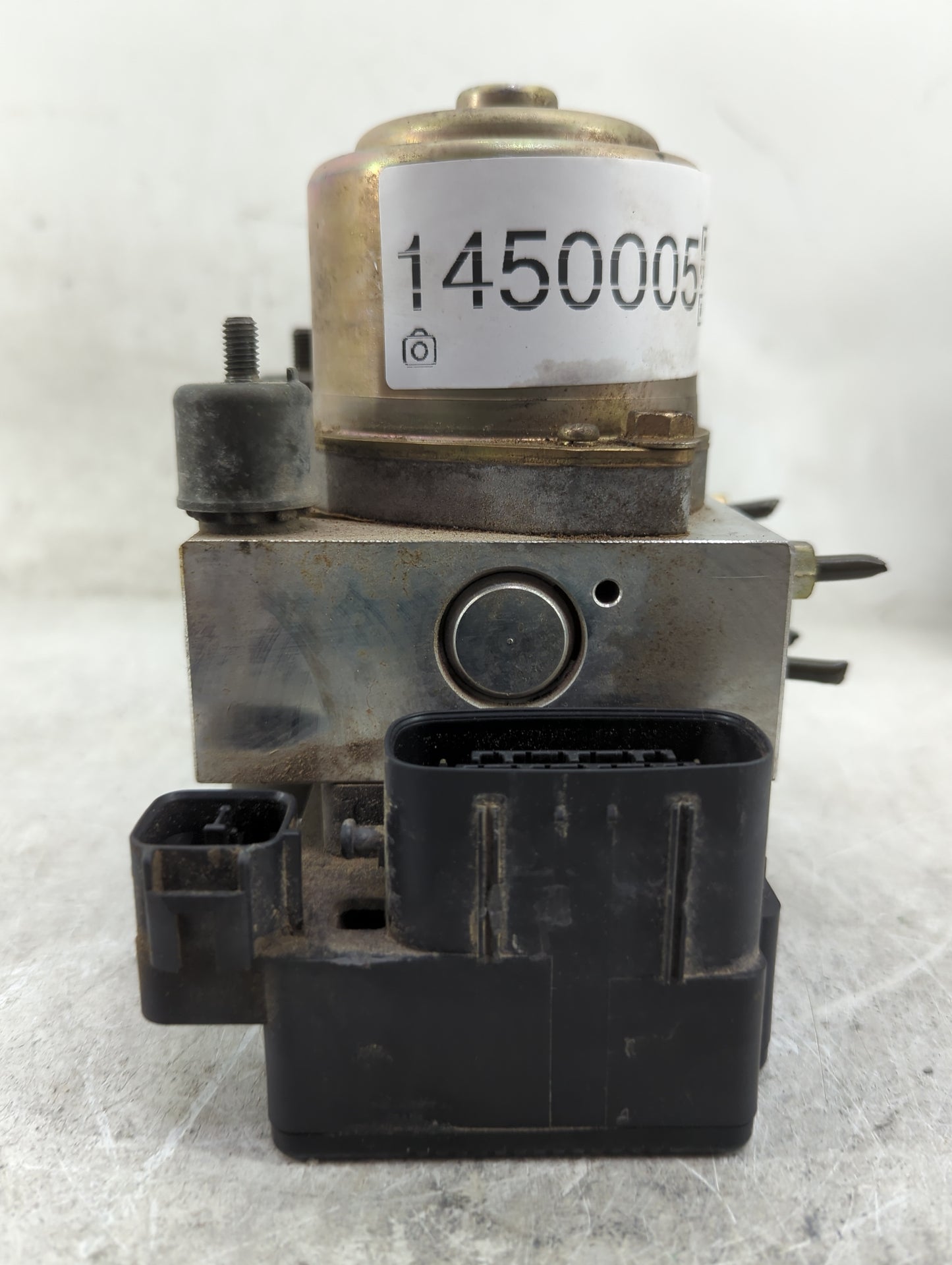 2002-2004 Mitsubishi Montero Sport ABS Pump Control Module Replacement P/N:MR955425 Fits Fits 2002 2003 2004 OEM Used Auto P