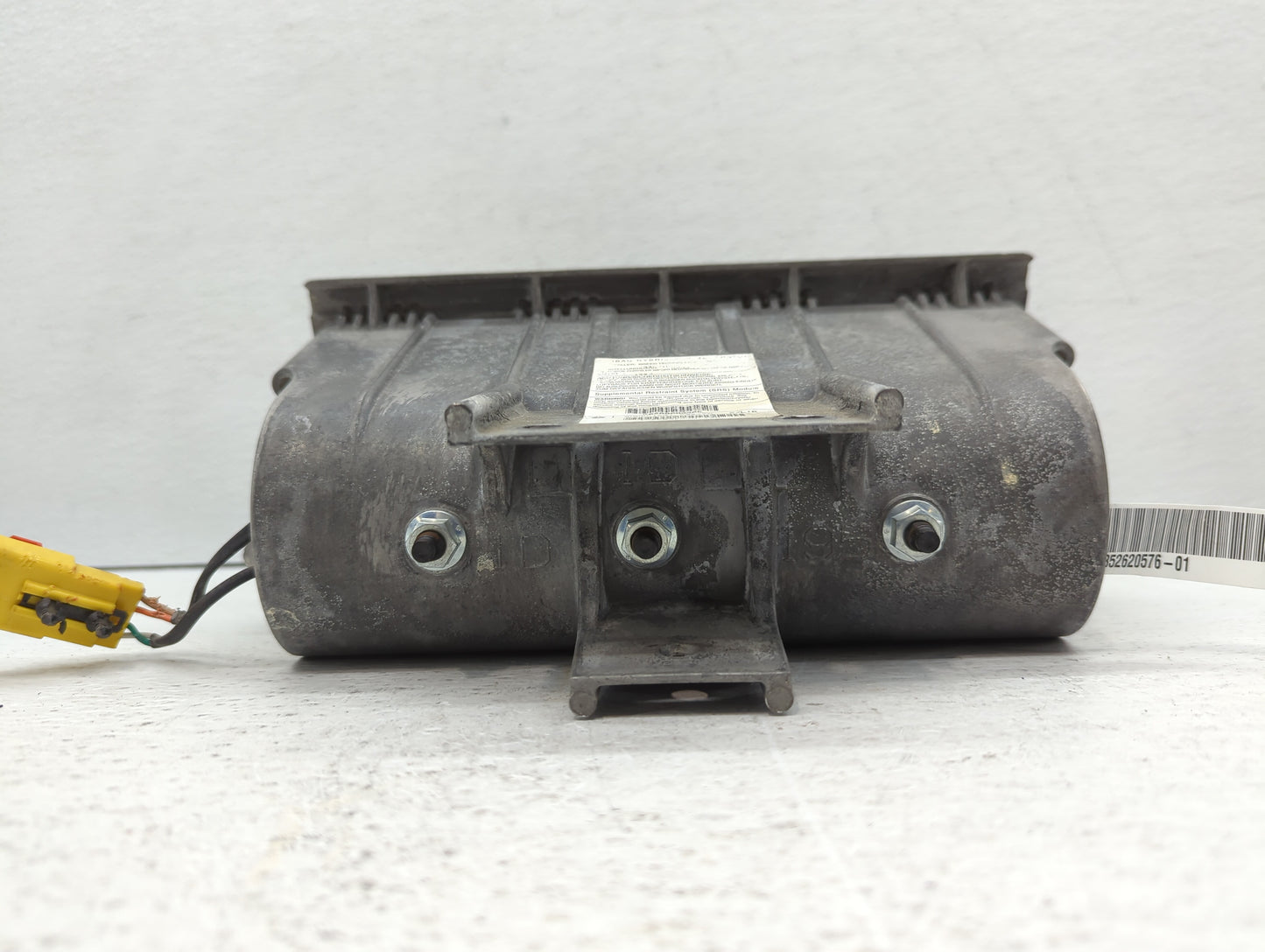 1997-2004 Mitsubishi Montero Sport Air Bag Passenger Right Dashboard Oem - Oemusedautoparts1.com