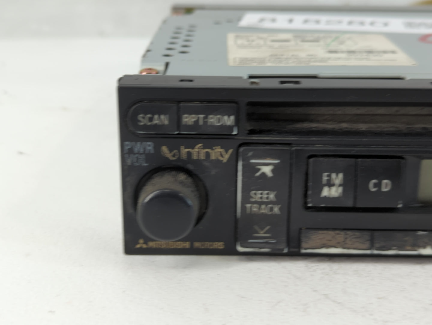 2003 Mitsubishi Outlander Radio AM FM Cd Player Receiver Replacement P/N:MR587387 Fits Fits 2002 2004 2005 2006 2007 OEM Use
