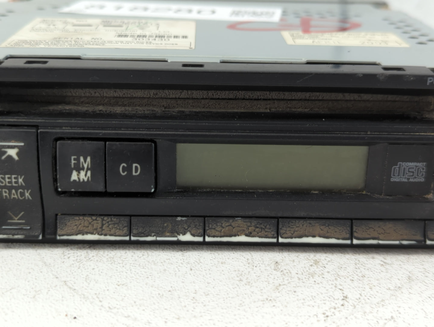 2003 Mitsubishi Outlander Radio AM FM Cd Player Receiver Replacement P/N:MR587387 Fits Fits 2002 2004 2005 2006 2007 OEM Use