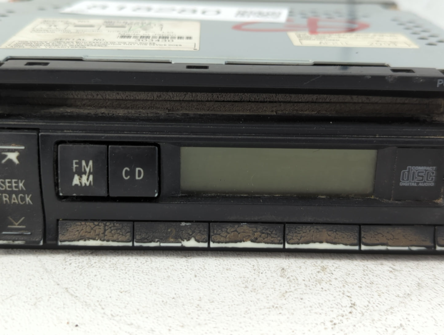 2003 Mitsubishi Outlander Radio AM FM Cd Player Receiver Replacement P/N:MR587387 Fits Fits 2002 2004 2005 2006 2007 OEM Use