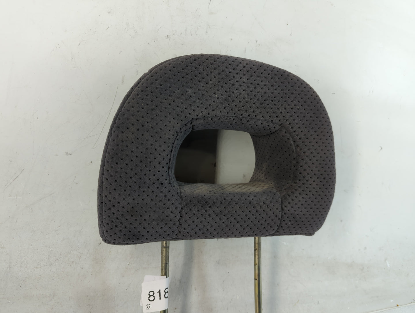 2003-2004 Mitsubishi Outlander Headrest Head Rest Front Driver Passenger Seat Fits Fits 2003 2004 OEM Used Auto Parts - Oemu