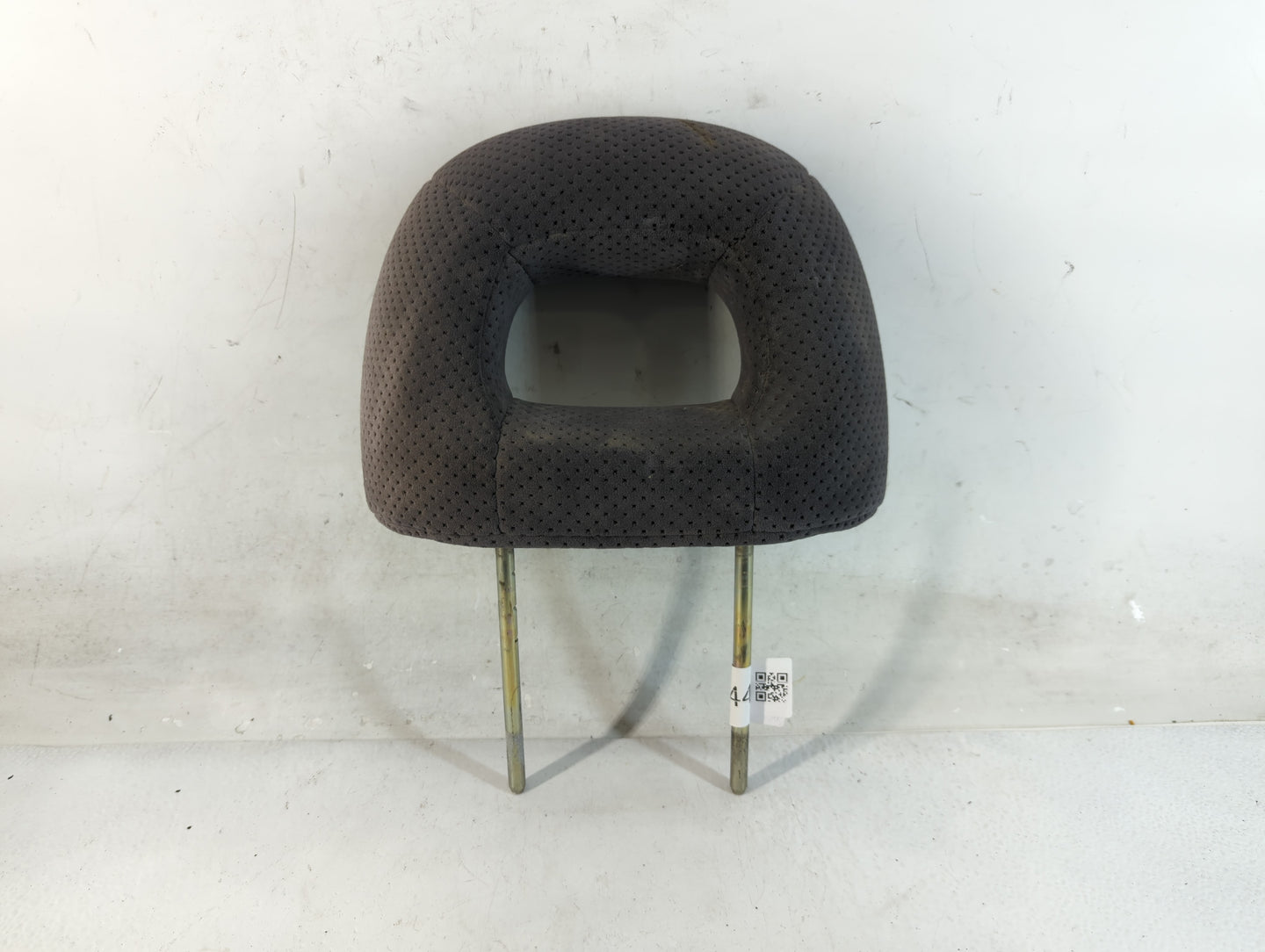 2003-2004 Mitsubishi Outlander Headrest Head Rest Front Driver Passenger Seat Fits Fits 2003 2004 OEM Used Auto Parts - Oemu