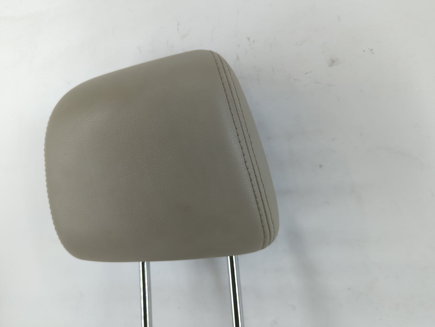 2003-2004 Nissan 350z Headrest Head Rest Front Driver Passenger Seat Fits Fits 2003 2004 OEM Used Auto Parts - Oemusedautopa