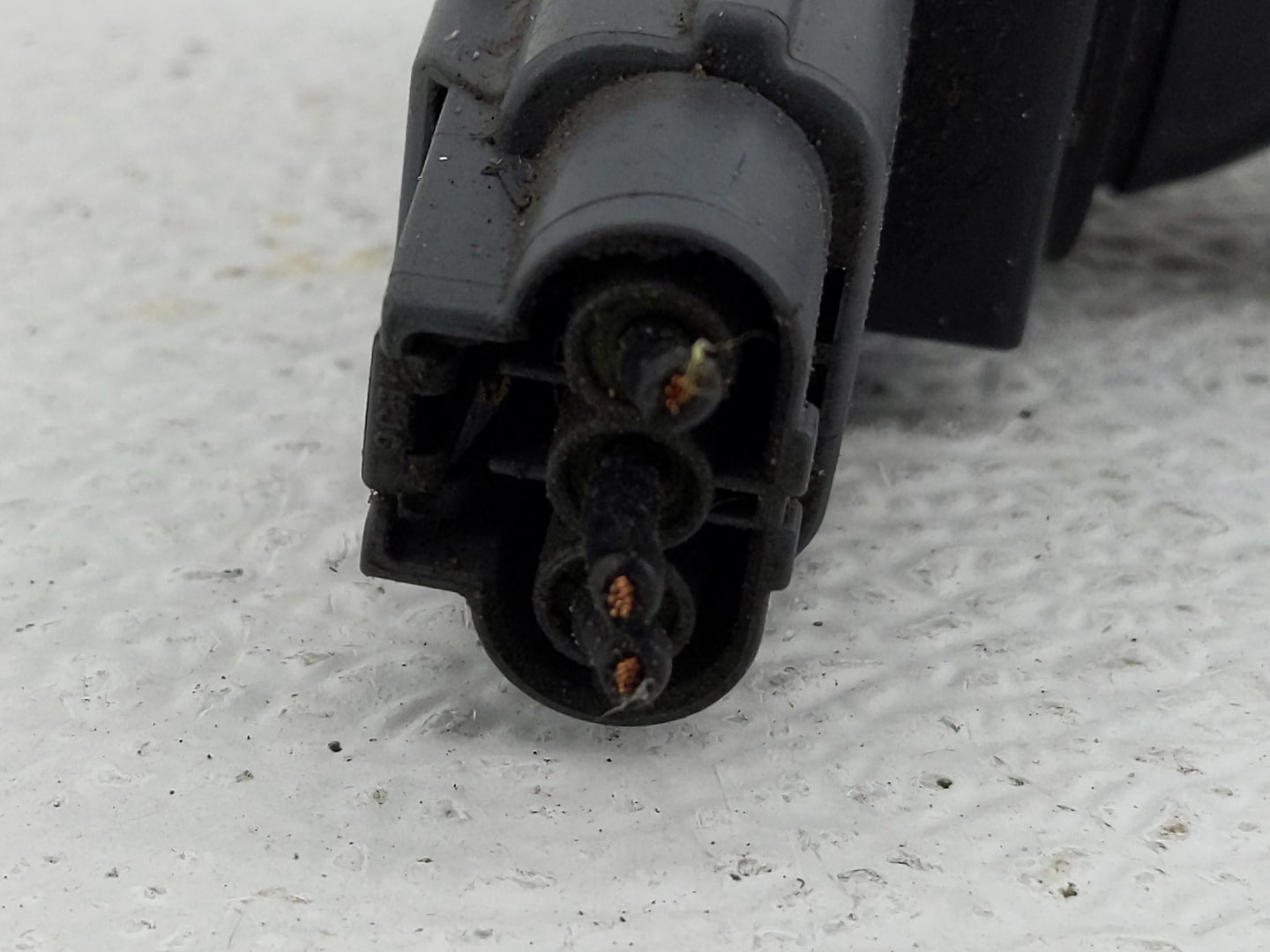 2002-2006 Nissan Altima Ignition Coil Igniter Pack - Oemusedautoparts1.com