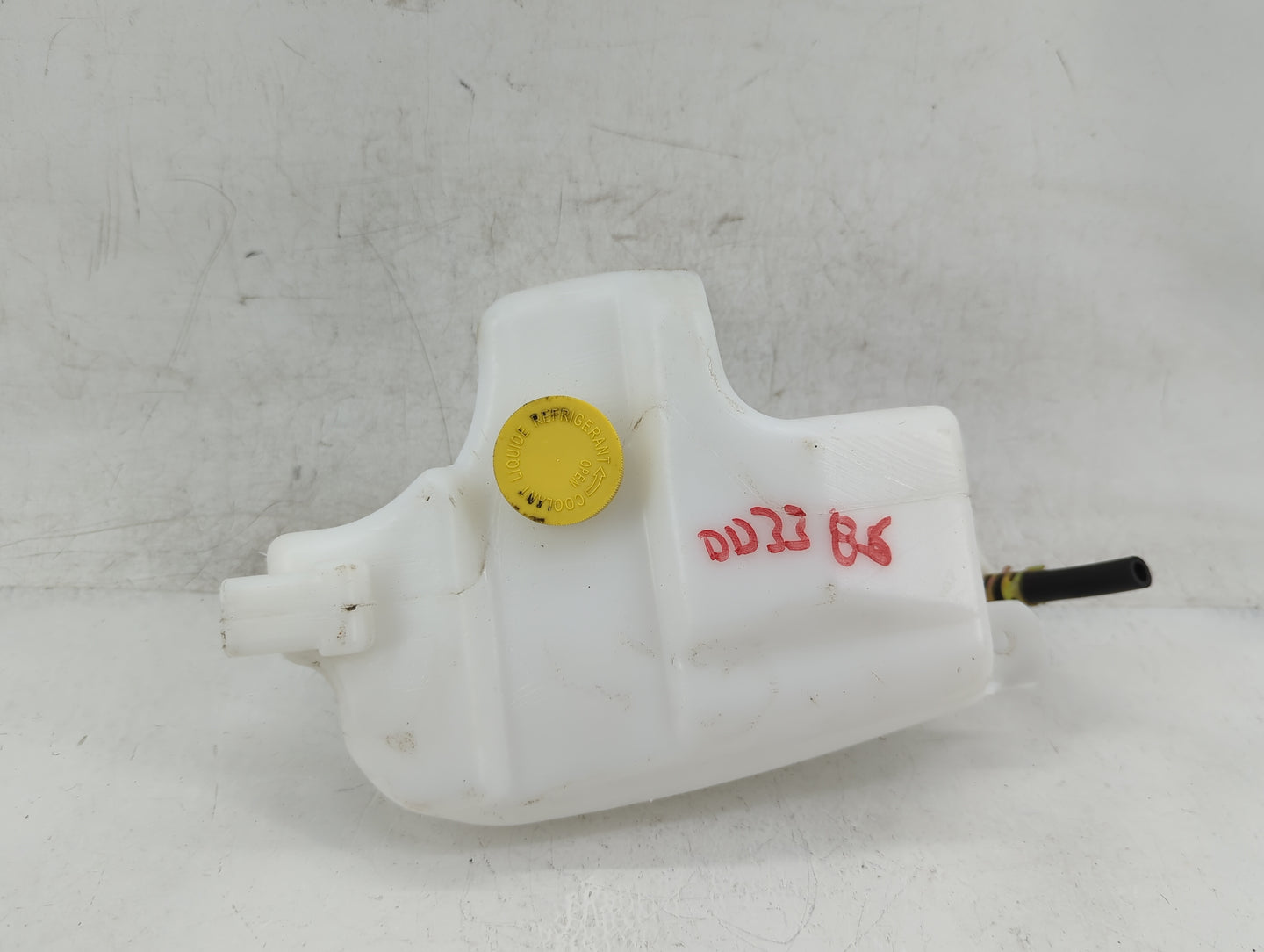 2002-2006 Nissan Altima Radiator Coolant Overflow Expansion Tank Bottle - Oemusedautoparts1.com
