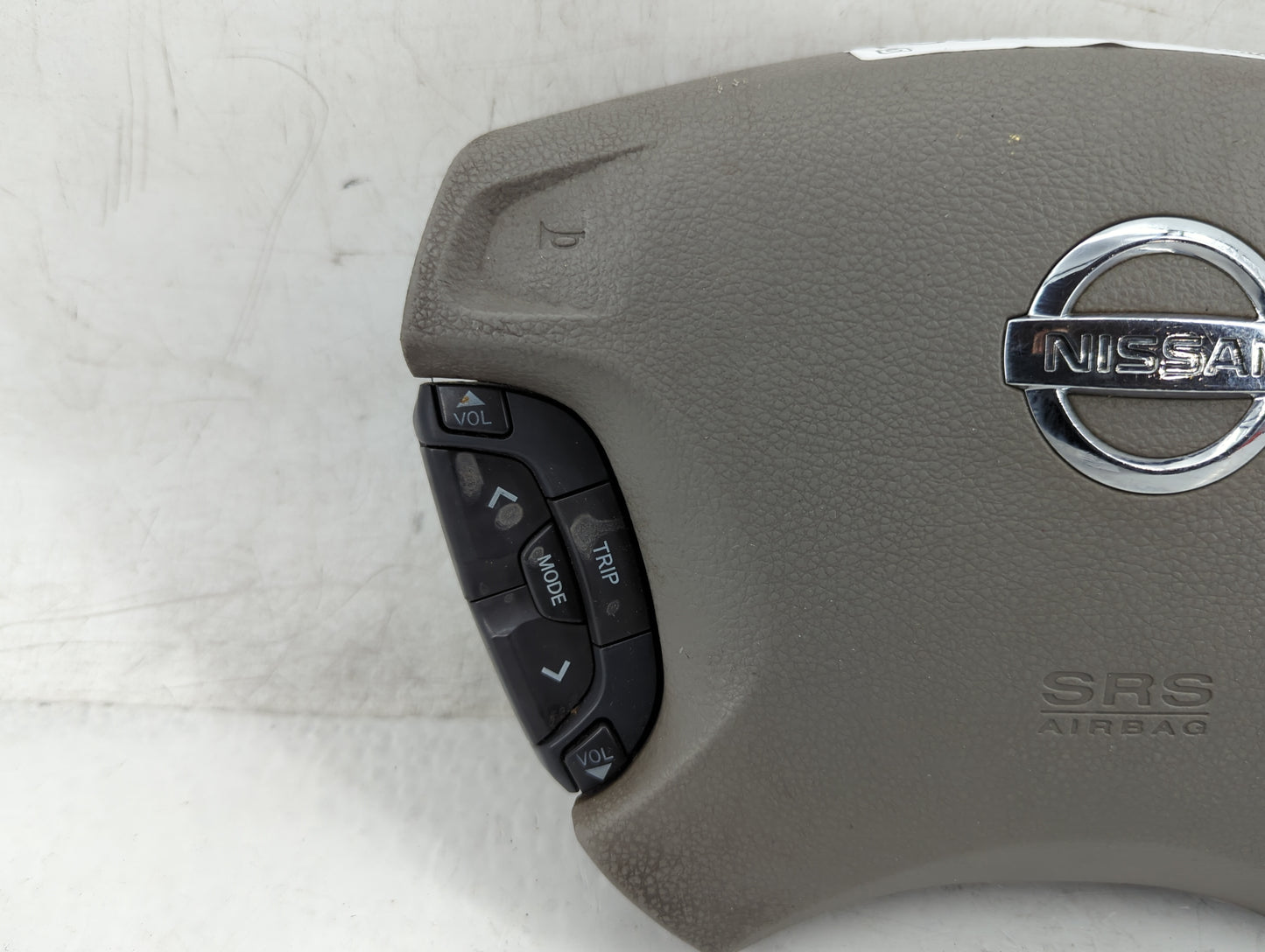 2002-2004 Nissan Altima Air Bag Driver Left Steering Wheel Mounted Fits Fits 2002 2003 2004 OEM Used Auto Parts - Oemusedaut