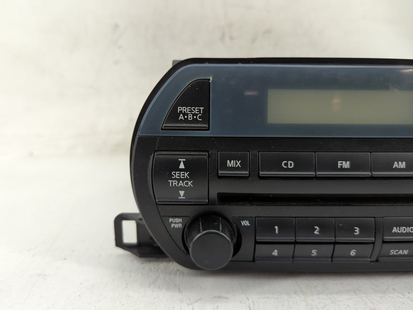 2002-2004 Nissan Altima Radio AM FM Cd Player Receiver Replacement P/N:28185 3Z710 Fits Fits 2002 2003 2004 OEM Used Auto Pa