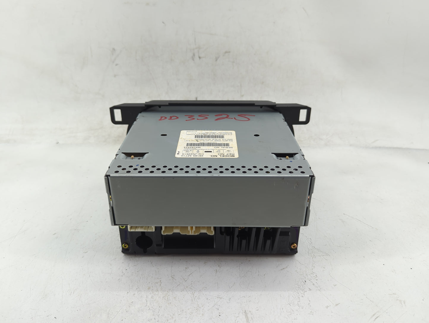 2002-2004 Nissan Altima Radio AM FM Cd Player Receiver Replacement P/N:28185 3Z710 Fits Fits 2002 2003 2004 OEM Used Auto Pa