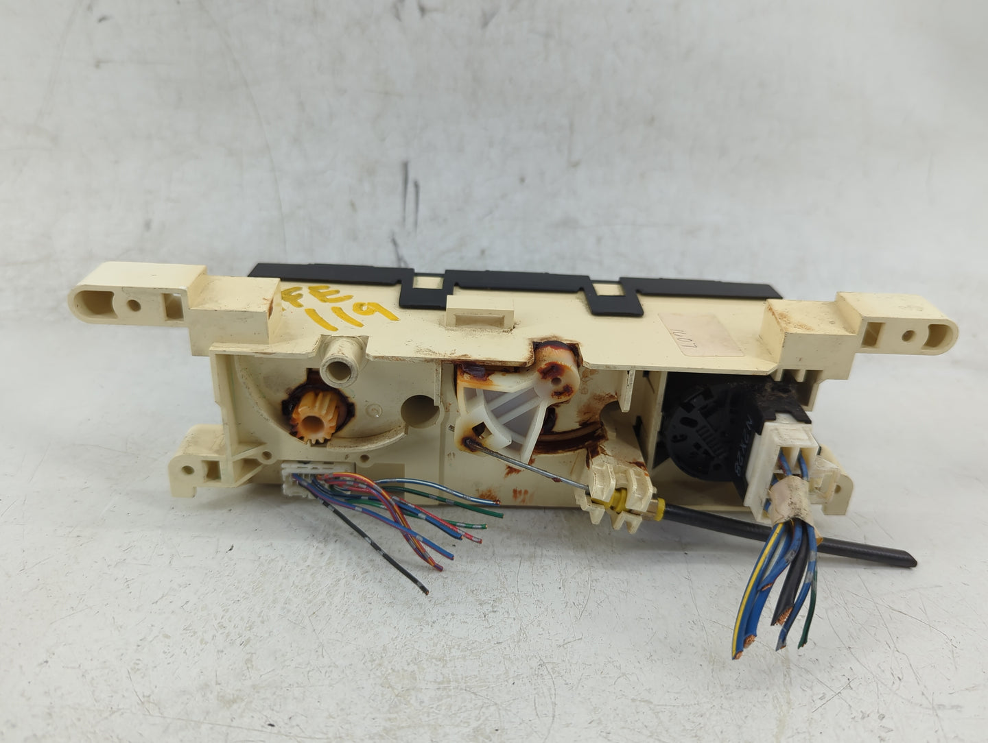 2002-2004 Nissan Altima Climate Control Module Temperature AC/Heater Replacement Fits Fits 2002 2003 2004 OEM Used Auto Part